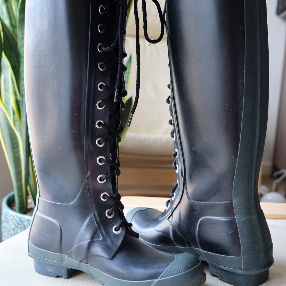 HUNTER Watling Black Lace-Up Rain Boots 6 - Picture 13 of 15
